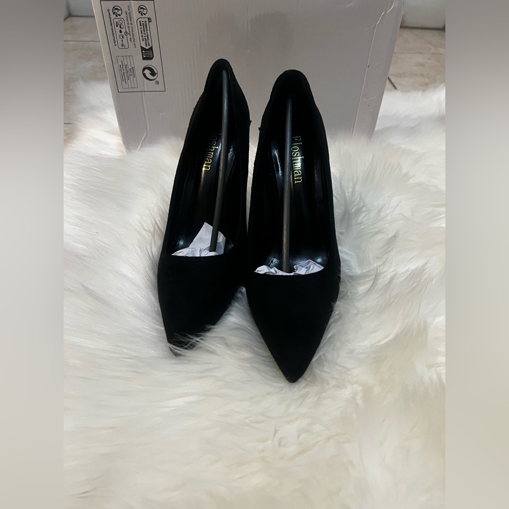 Black Heels with Floral EmbellishmentsChinese size CN 36